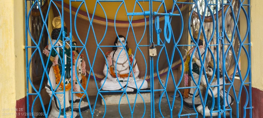 কৃত্তিবাস ওঝার মন্দির।