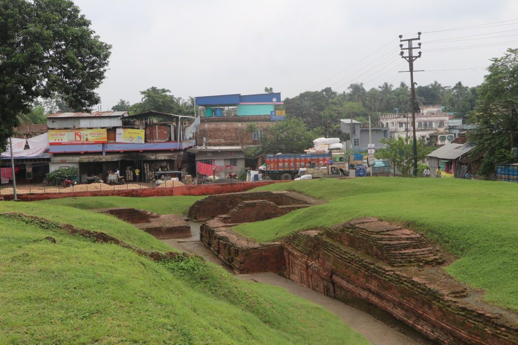 পৃথিবা রোড, দেগঙ্গা।